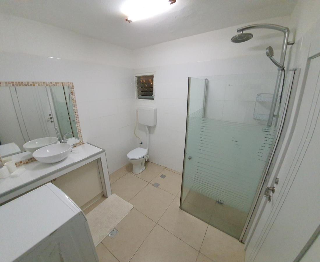 Barak Royal Suites 20 Garden Jacuzzi - ג'קוזי בחצר Ейлат Екстер'єр фото